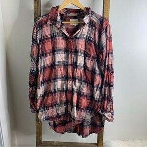 American Eagle Oversized Plaid Distressed Button Down Blouse
